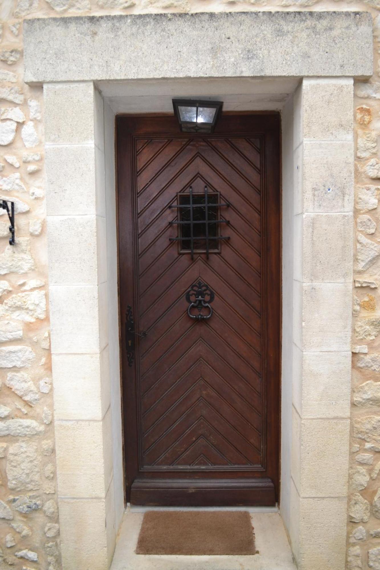Les Bruyeres B&B Montbron Экстерьер фото
